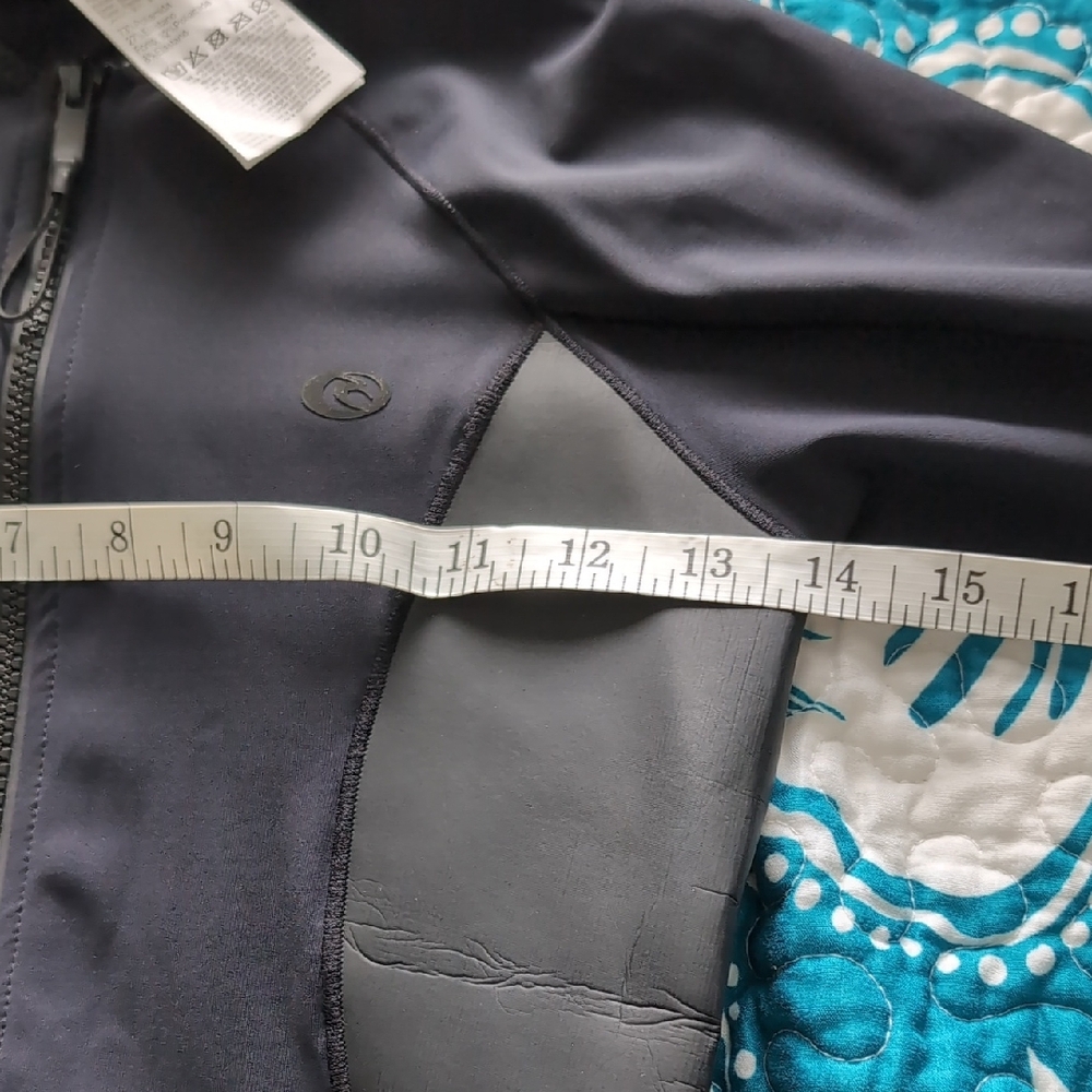 Rip Curl Black Long-Sleeve Front-Zip One-Piece Swimsuit - Picture 7 of 7